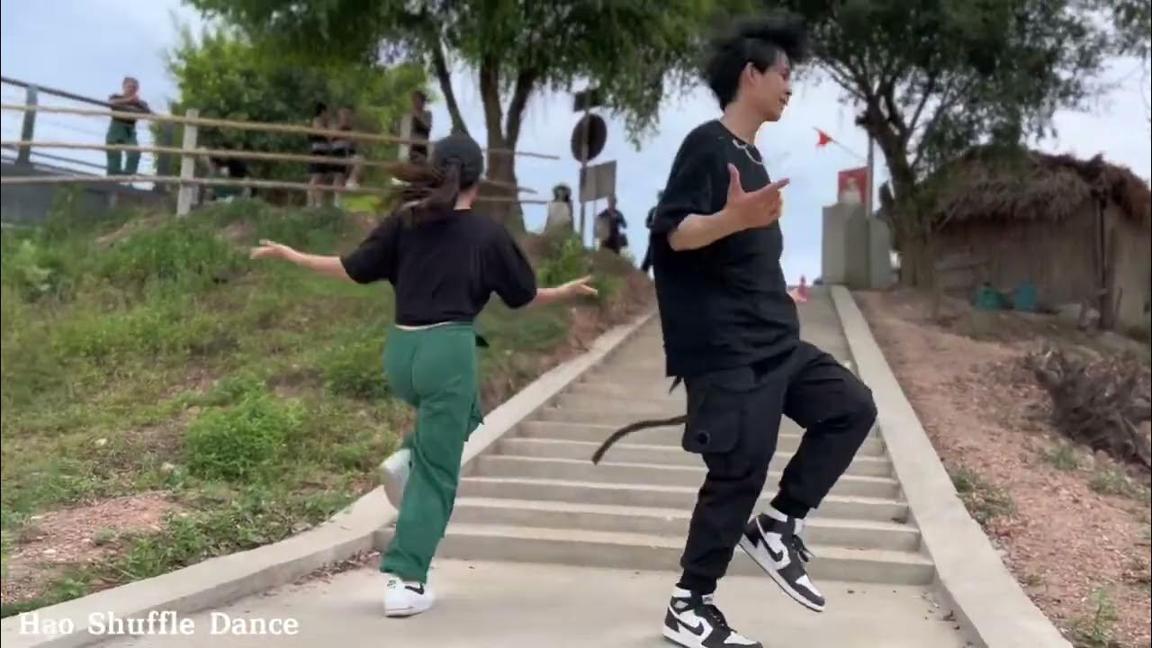 Nhảy Shuffledance- Cô Gái Xinh Đẹp Trên Thảo Nguyên