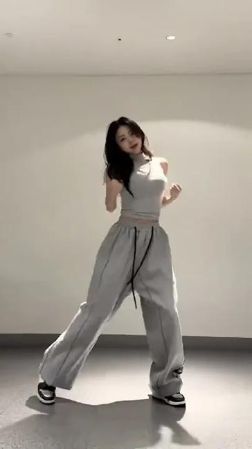 Cô gái Trung Quốc xinh đẹp đang nhảy múa 324 #shorts #tiktok #douyin #dance #beautiful